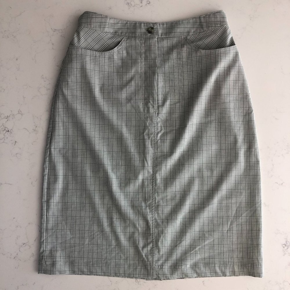 Tilley Front Zip 4 Pocket Casual Check Skirt w Interior Secure Pocket Green Sz 6